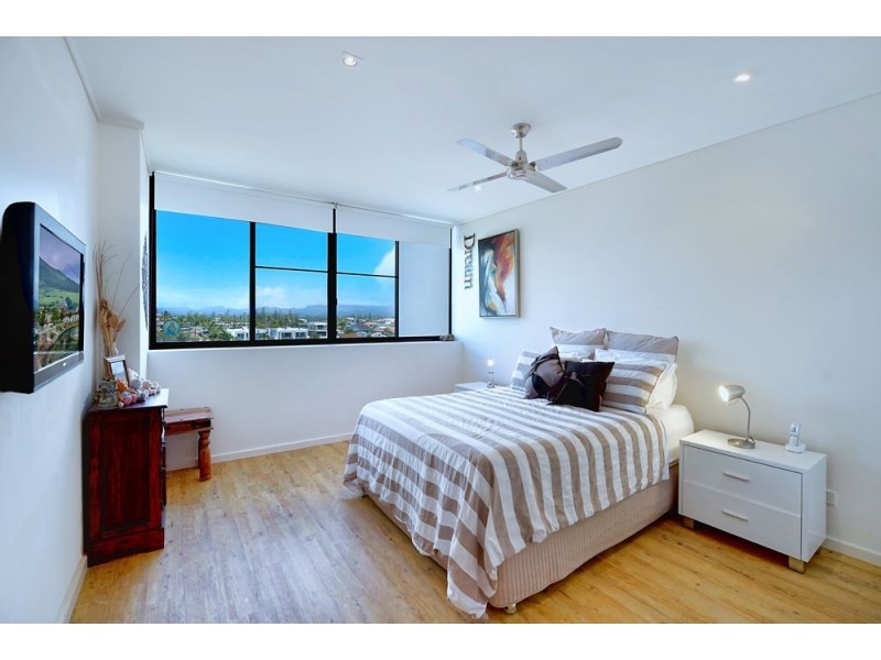 502/6 Tarcoola Crescent, Chevron Island QLD 4217