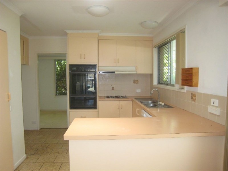 96 Regatta Parade, Southport QLD 4215