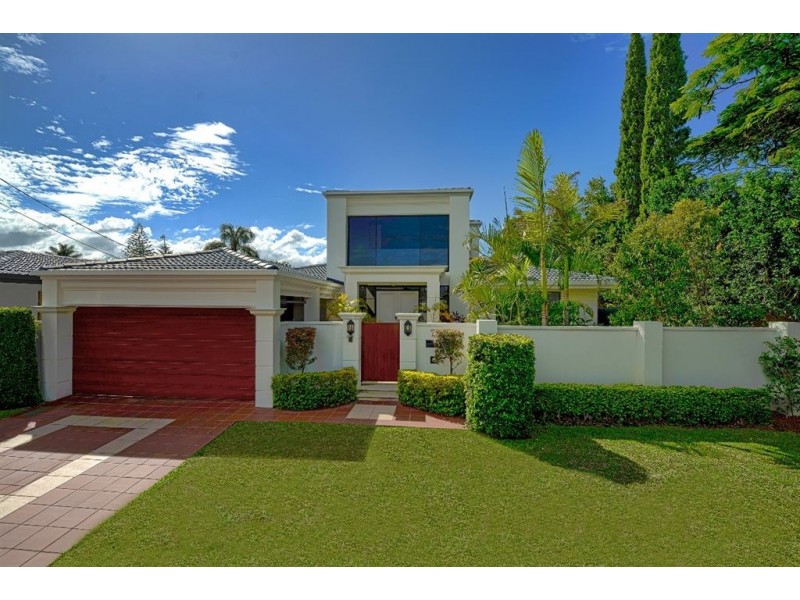 79 Amalfi Drive, Isle Of Capri QLD 4217