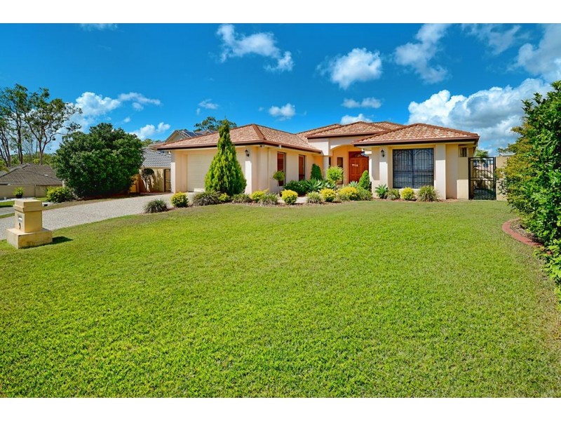 9 Little Hampton Court, Arundel QLD 4214