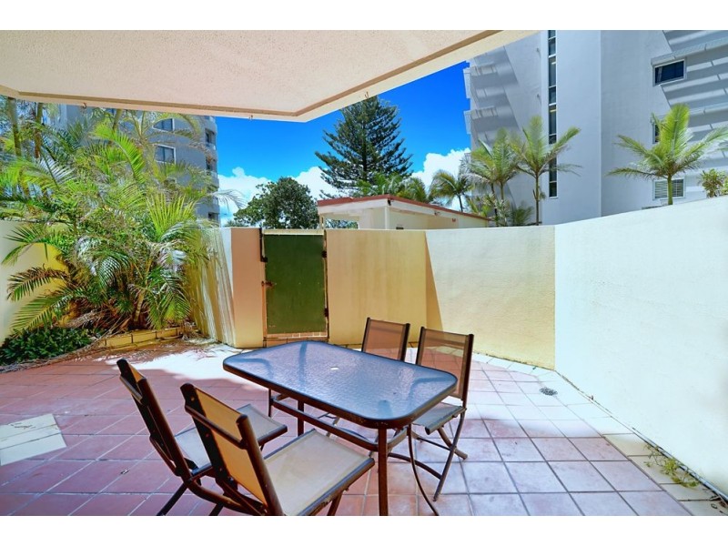 2/9 Laycock Street, Surfers Paradise QLD 4217