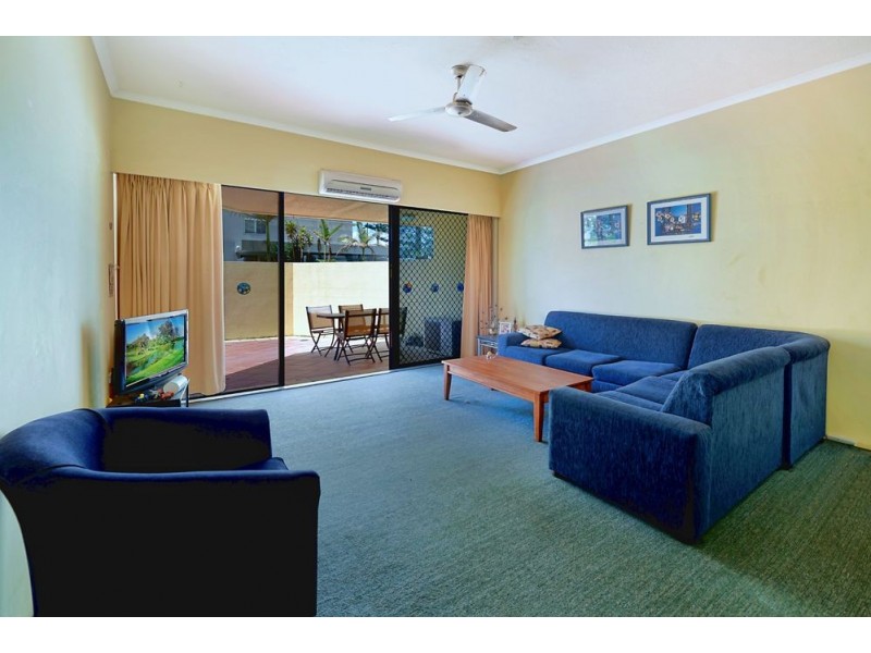 2/9 Laycock Street, Surfers Paradise QLD 4217