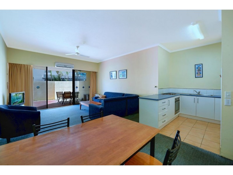 2/9 Laycock Street, Surfers Paradise QLD 4217