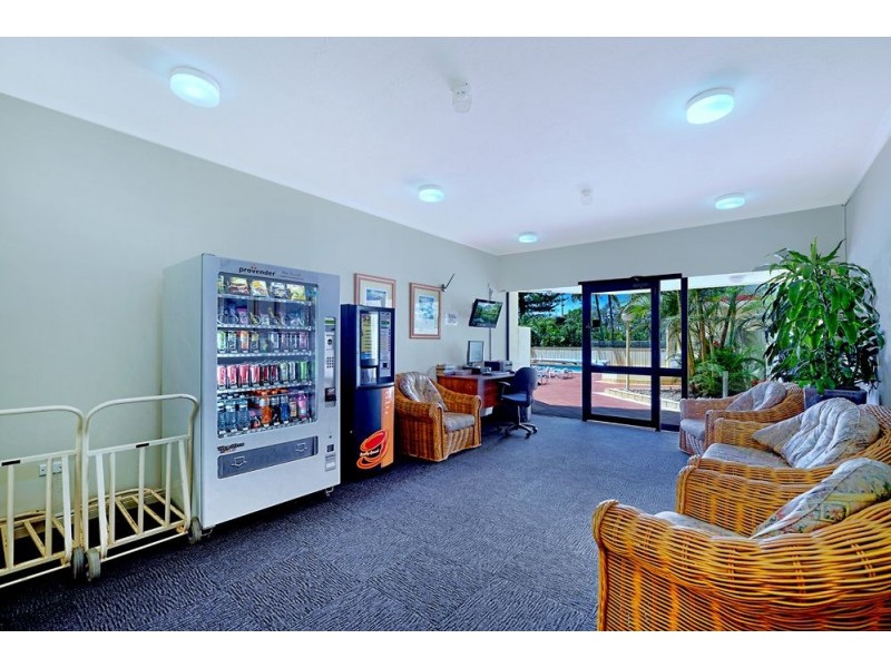 2/9 Laycock Street, Surfers Paradise QLD 4217