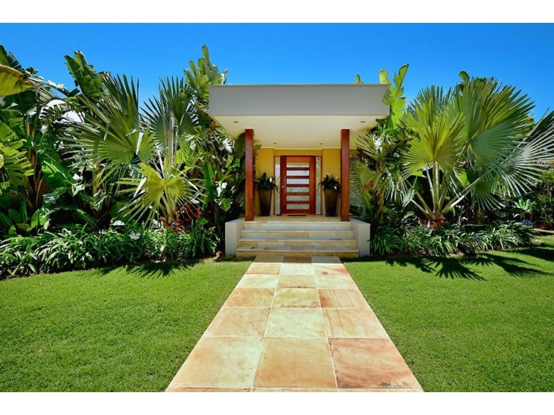 21 Sophie Avenue, Broadbeach Waters QLD 4218