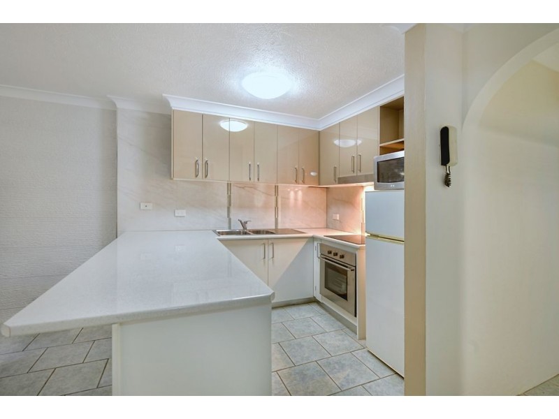 24 Hamilton Avenue, Surfers Paradise QLD 4217