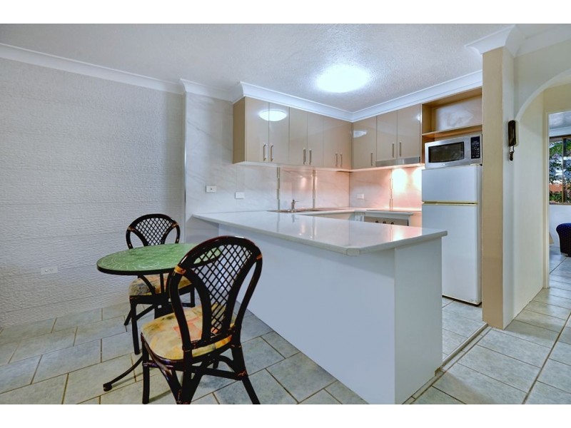 24 Hamilton Avenue, Surfers Paradise QLD 4217