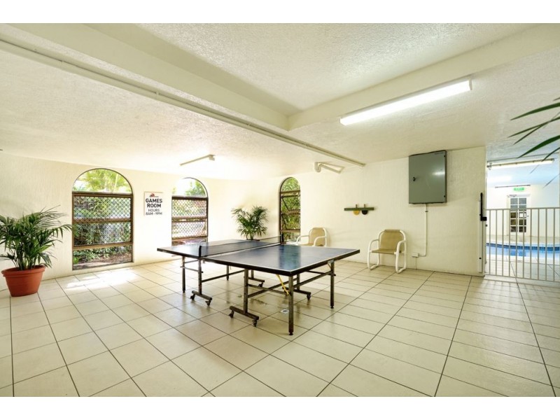 24 Hamilton Avenue, Surfers Paradise QLD 4217