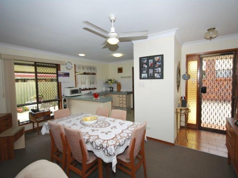 2/58a Philippine Parade, Palm Beach QLD 4221