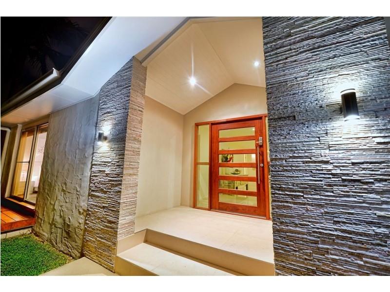 Broadbeach Waters QLD 4218