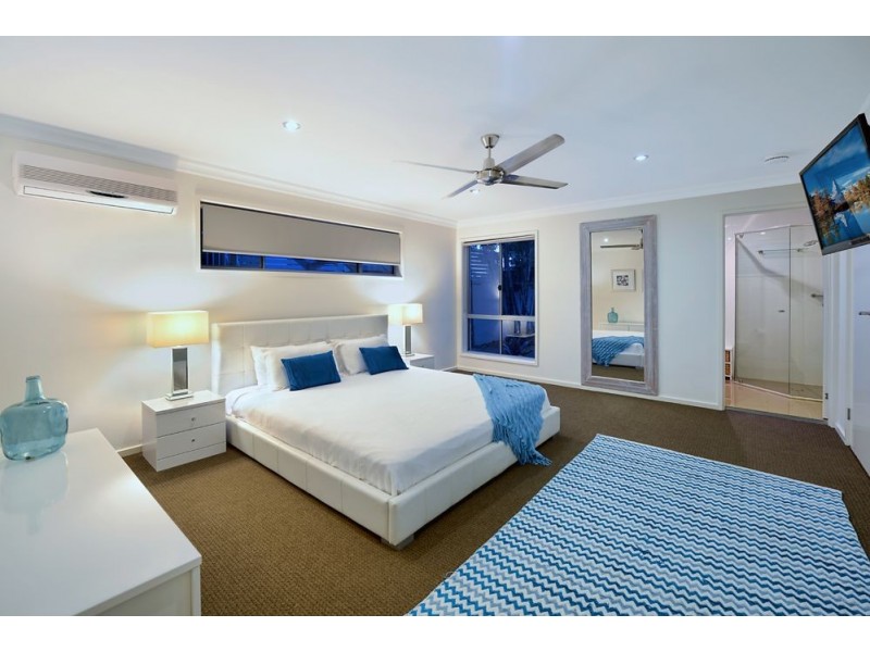 Broadbeach Waters QLD 4218