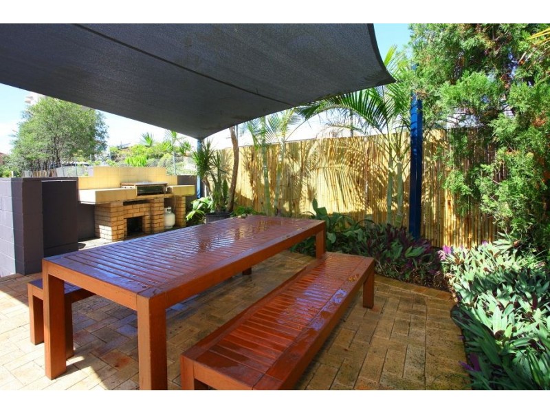 6/9-11 Old Burleigh Road, Surfers Paradise QLD 4217
