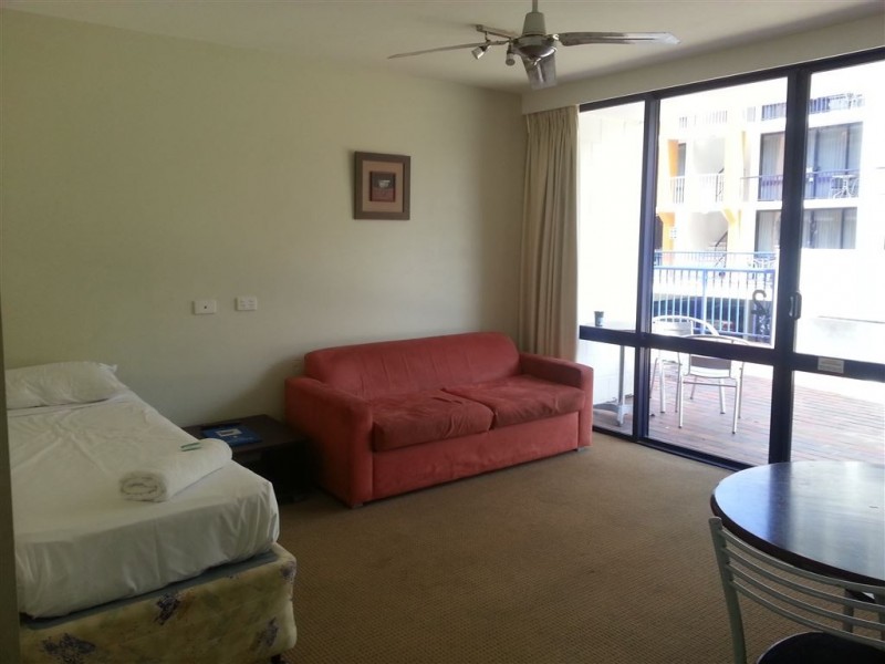 2/2877 Gold Coast Hwy, Surfers Paradise QLD 4217