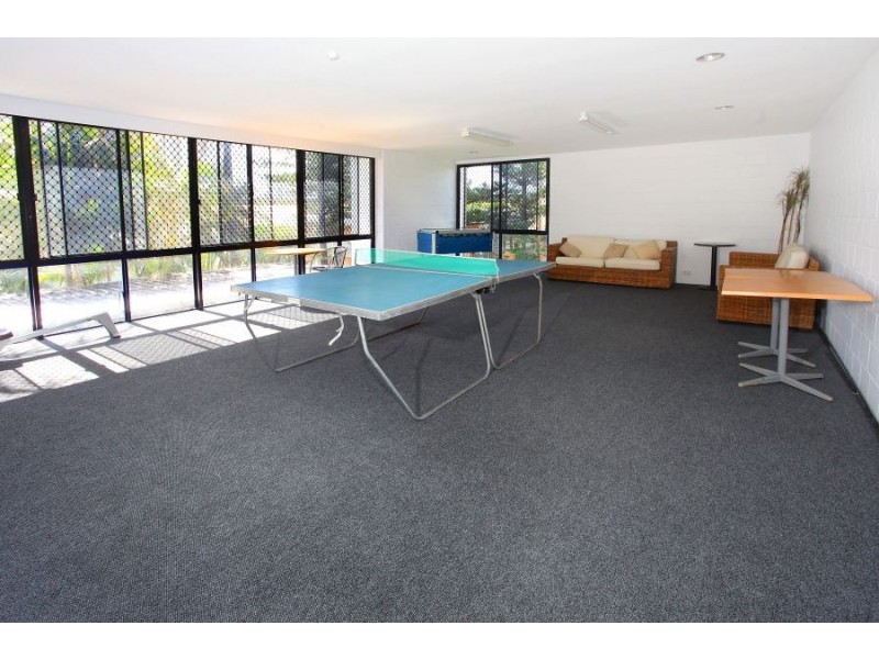 2/2877 Gold Coast Hwy, Surfers Paradise QLD 4217
