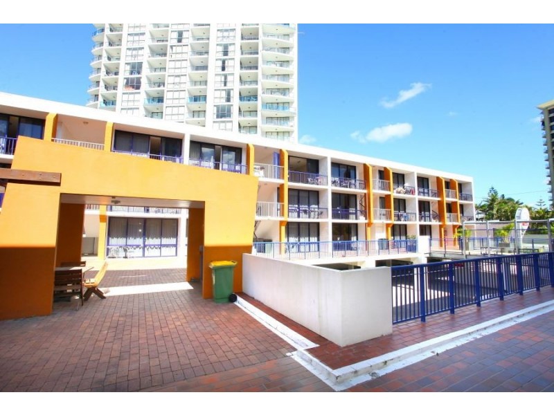 2/2877 Gold Coast Hwy, Surfers Paradise QLD 4217