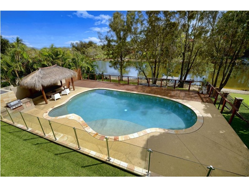 16 Carrara Road, Carrara QLD 4211