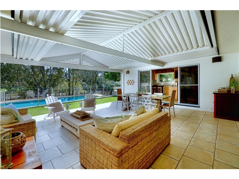 16 Carrara Road, Carrara QLD 4211