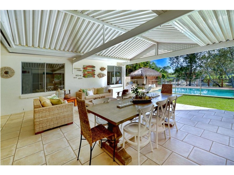 16 Carrara Road, Carrara QLD 4211