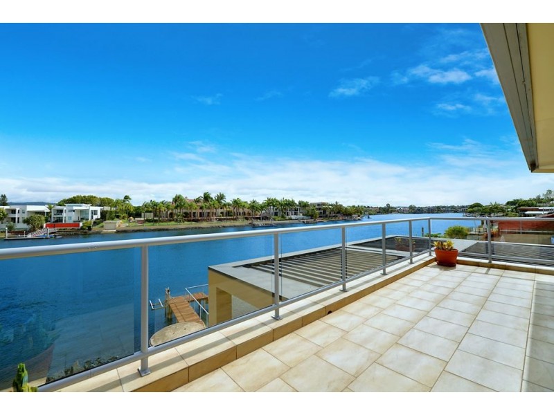 50 Sophie Avenue, Broadbeach Waters QLD 4218