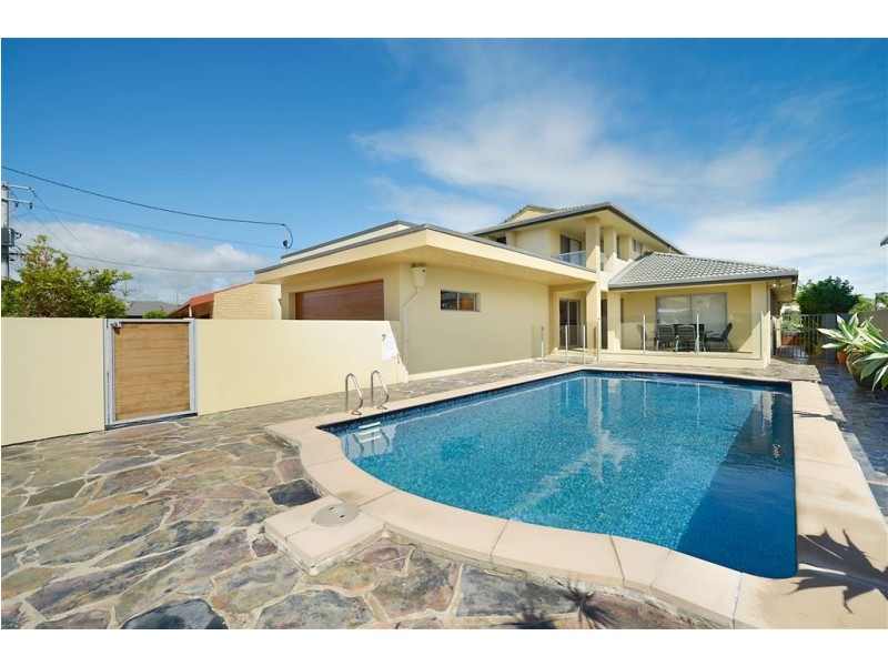 50 Sophie Avenue, Broadbeach Waters QLD 4218