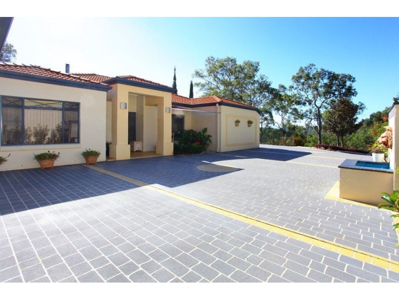 43 Ferny Ridge Court, Bonogin QLD 4213