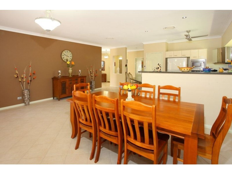 43 Ferny Ridge Court, Bonogin QLD 4213