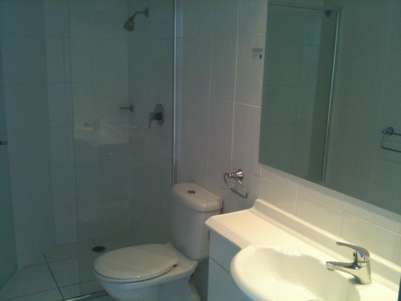 9/114 The Esplanade, Surfers Paradise QLD 4217