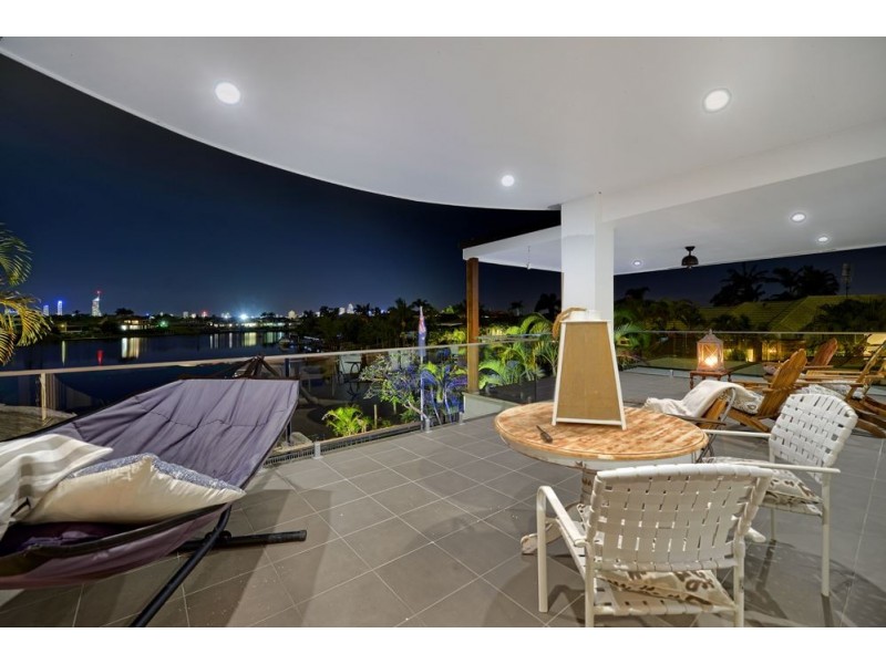 25 Montevideo Drive, Clear Island Waters QLD 4226