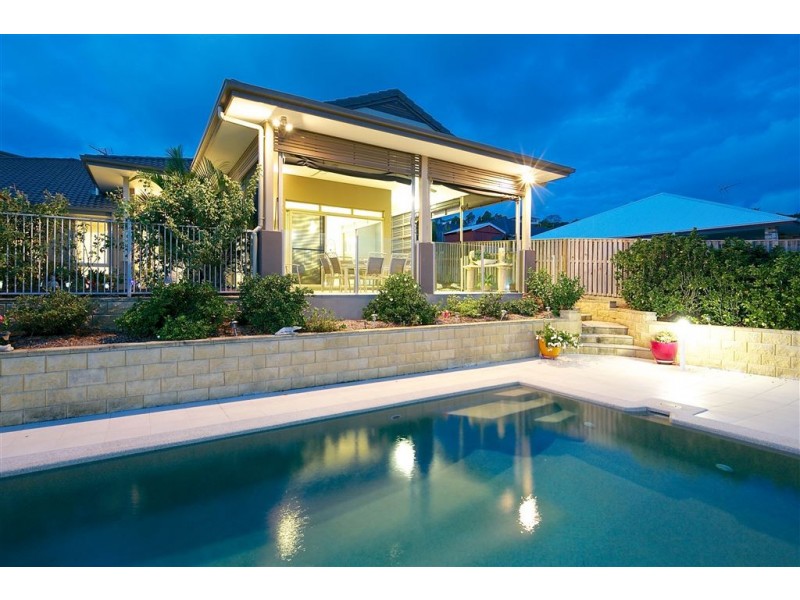 13 Minyon Court, Pacific Pines QLD 4211