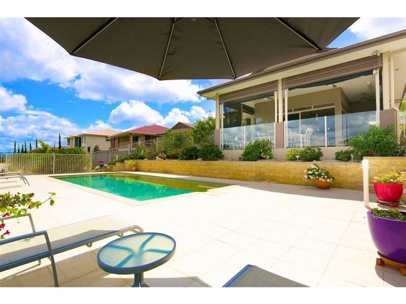 13 Minyon Court, Pacific Pines QLD 4211