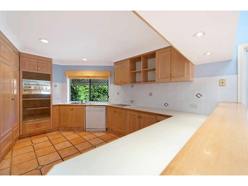 1 Charolais Crescent, Benowa Waters QLD 4217