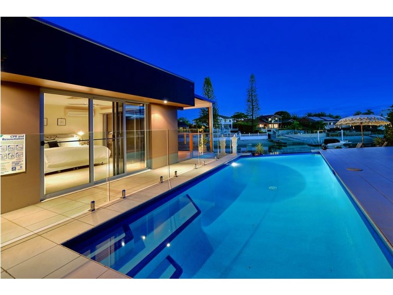 14 Argyle Crescent, Sorrento QLD 4217