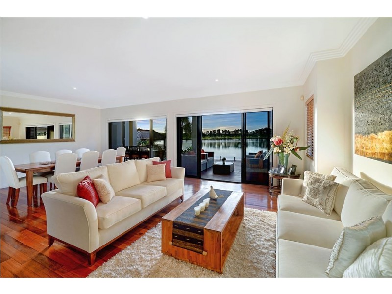 153 Santa Cruz Bvd, Clear Island Waters QLD 4226