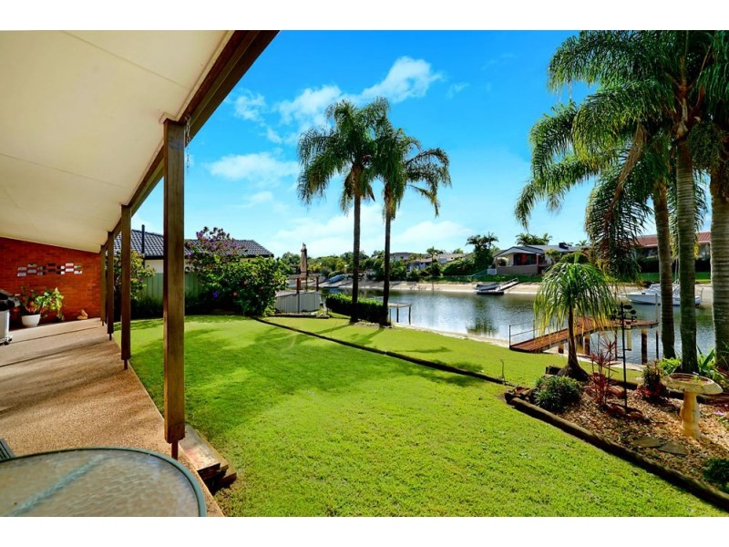 23 Goolagong Court, Broadbeach Waters QLD 4218