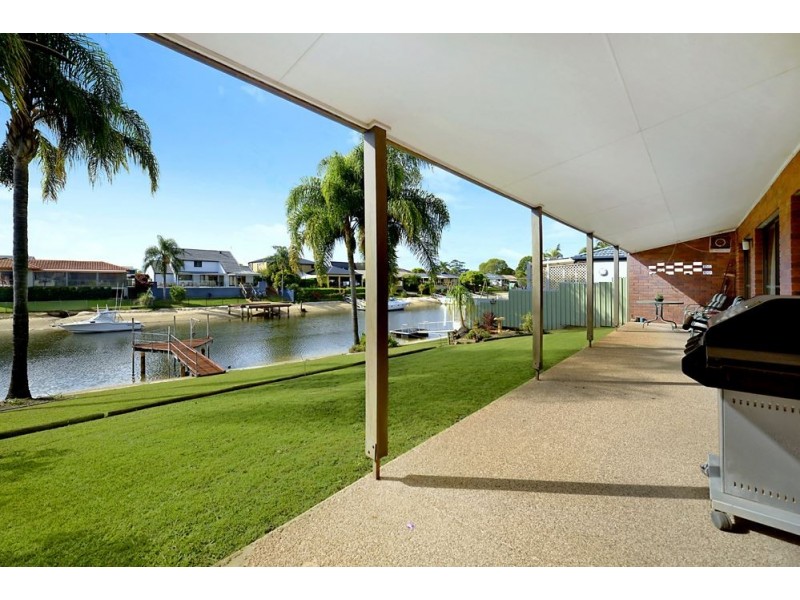 23 Goolagong Court, Broadbeach Waters QLD 4218