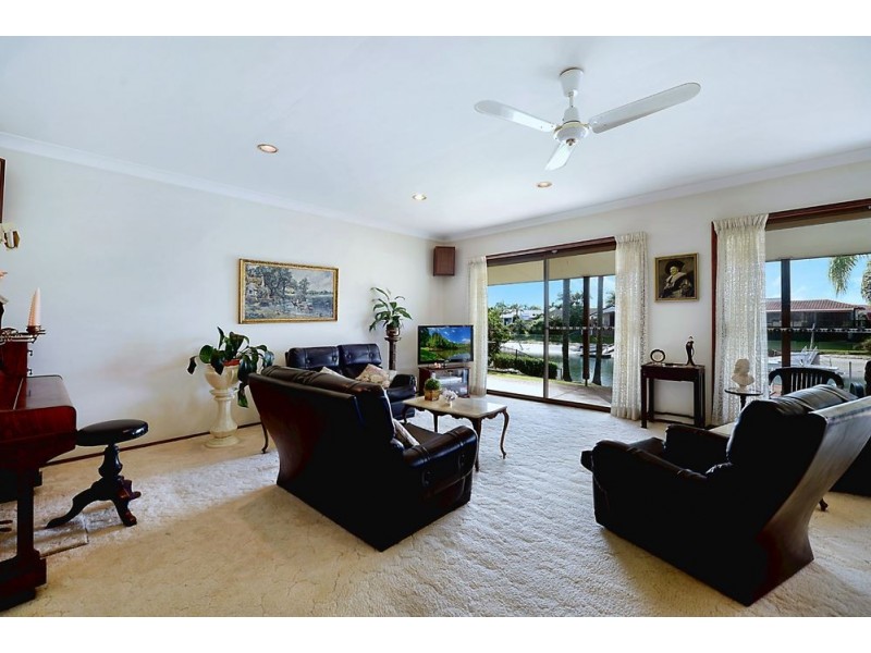 23 Goolagong Court, Broadbeach Waters QLD 4218