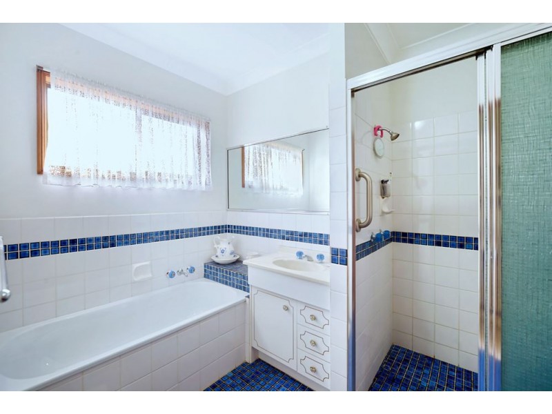 23 Goolagong Court, Broadbeach Waters QLD 4218