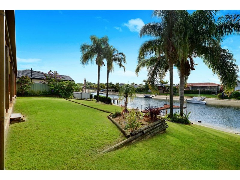 23 Goolagong Court, Broadbeach Waters QLD 4218