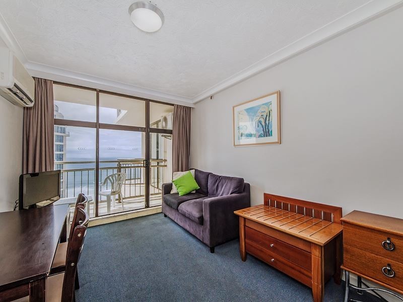 18 Hanlan Street, Surfers Paradise QLD 4217