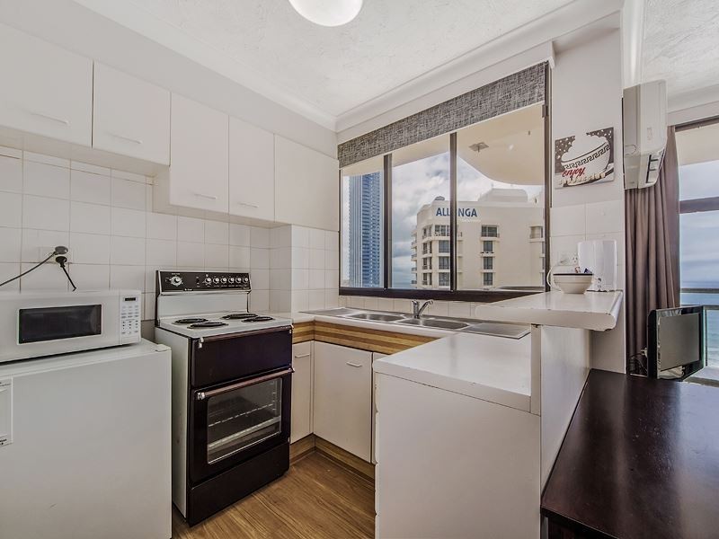 18 Hanlan Street, Surfers Paradise QLD 4217