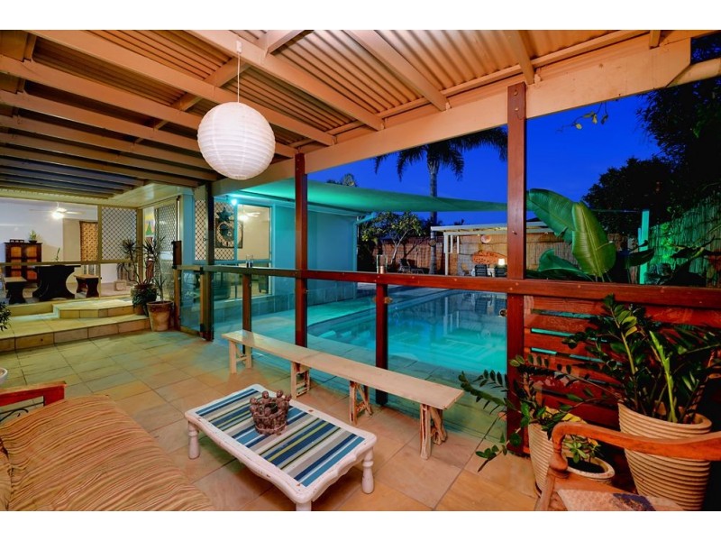 14 Wedgebill Parade, Burleigh Waters QLD 4220