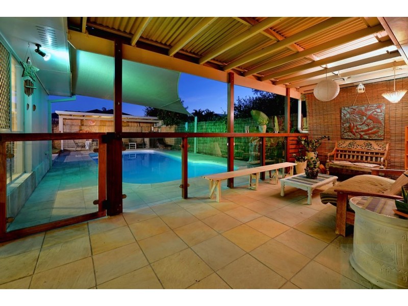 14 Wedgebill Parade, Burleigh Waters QLD 4220