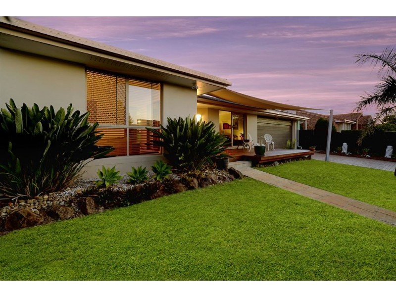 14 Wedgebill Parade, Burleigh Waters QLD 4220