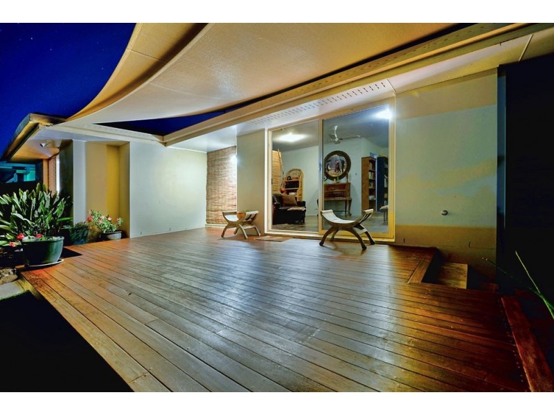 14 Wedgebill Parade, Burleigh Waters QLD 4220