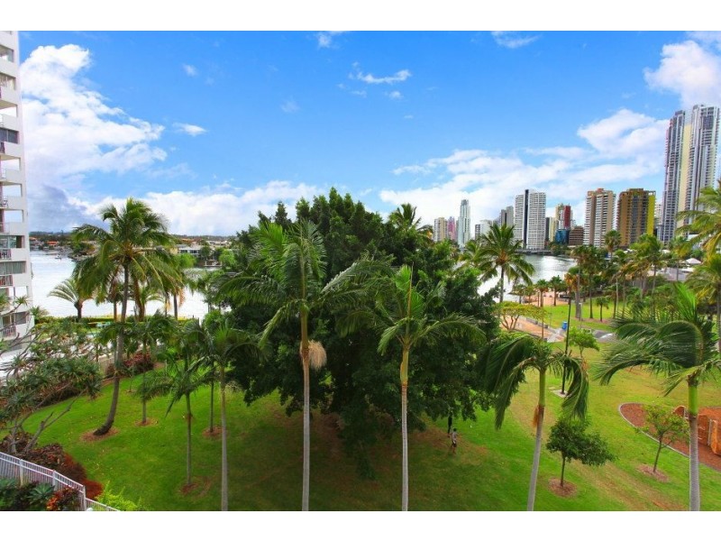 42/40 Watson Esplanade, Surfers Paradise QLD 4217