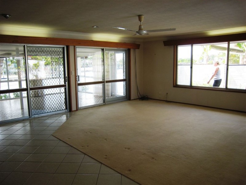 34 Sophie Avenue, Broadbeach Waters QLD 4218