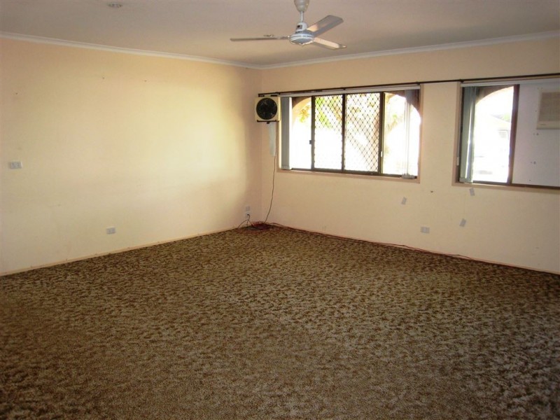 34 Sophie Avenue, Broadbeach Waters QLD 4218