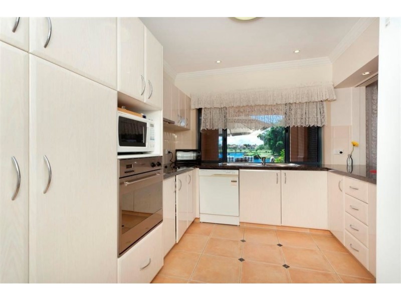 32/117 Palm Meadows Drive, Carrara QLD 4211