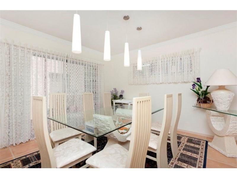 32/117 Palm Meadows Drive, Carrara QLD 4211