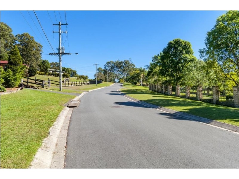 8 Georgina Street, Oxenford QLD 4210